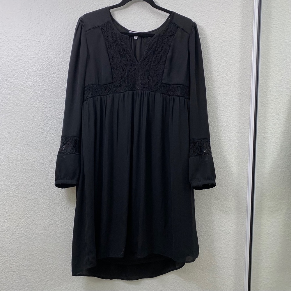 DR2 | Black Flowy Dress